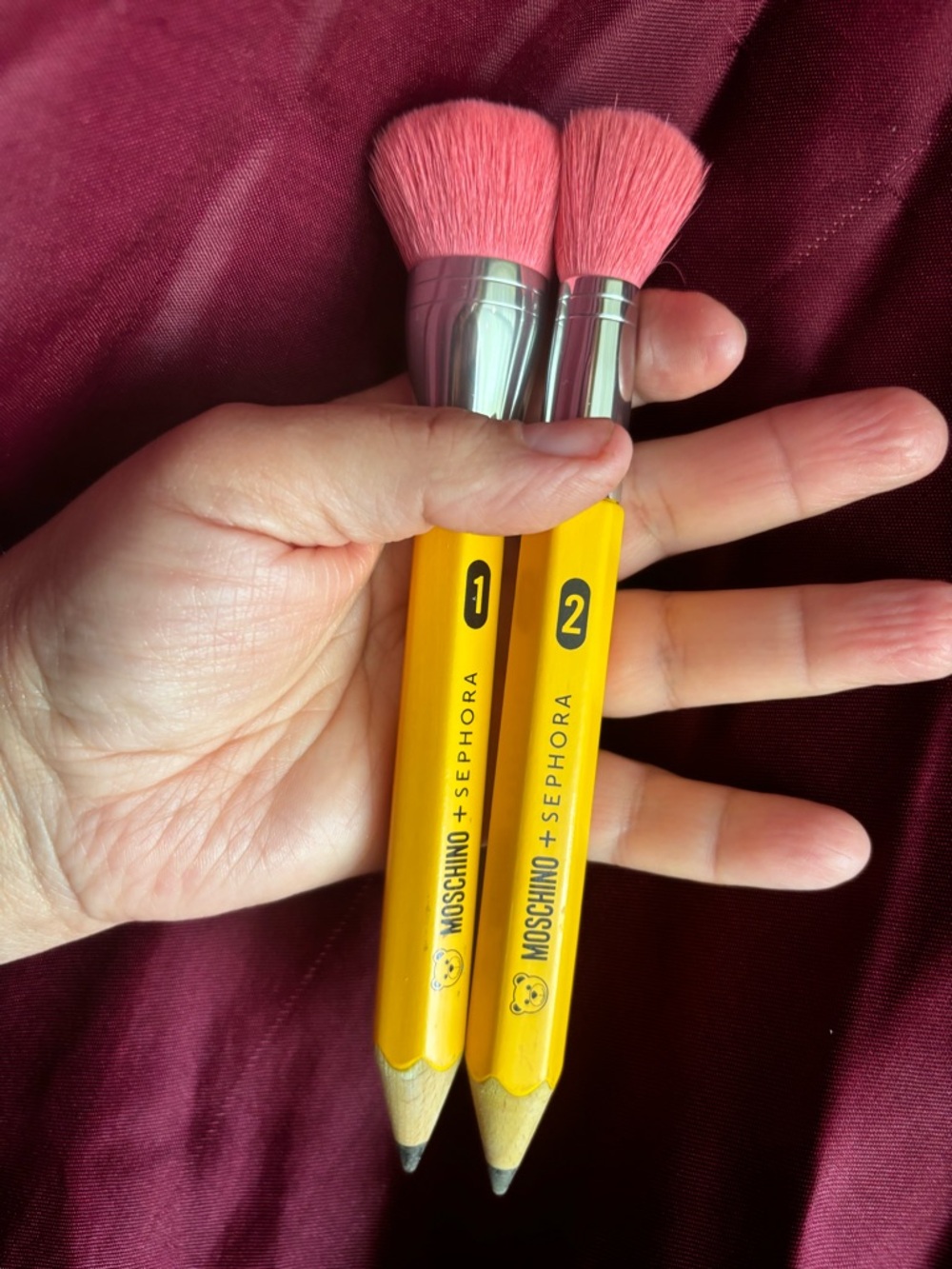 Moschino+Sephora Pencil Brush Duo with Pink Bristles (bigger’s only (1-2)